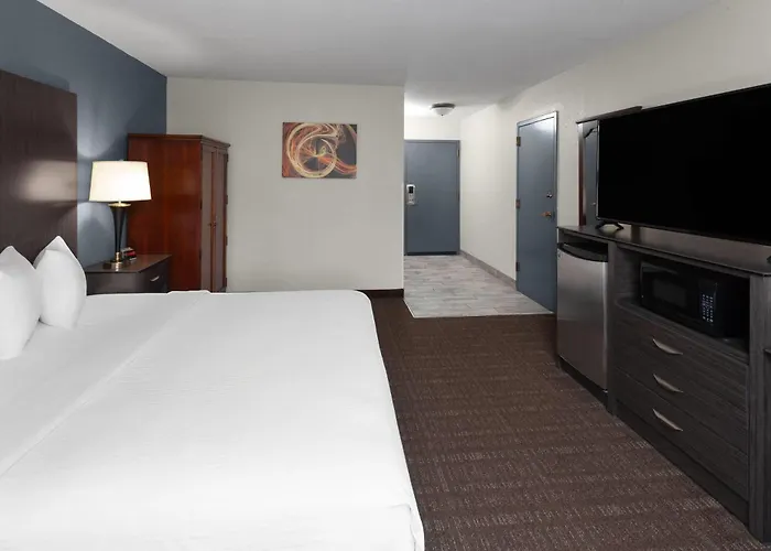Baymont By Wyndham Il 3* Chester