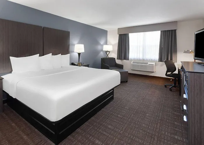 Baymont By Wyndham Il Hotel Chester