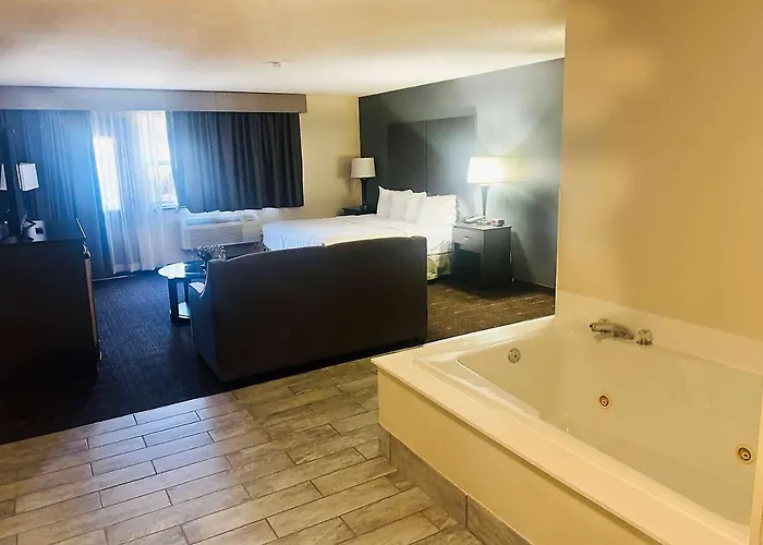 Baymont By Wyndham Il 3* Chester