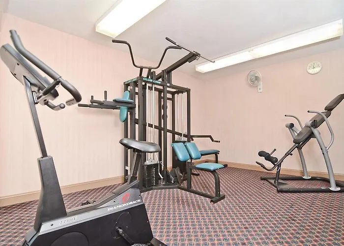 Baymont By Wyndham Il Hotel 3*
