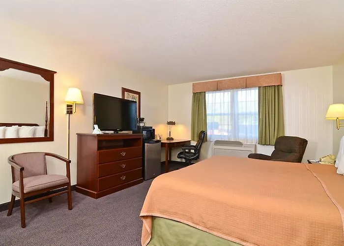 Baymont By Wyndham Il 3* Chester