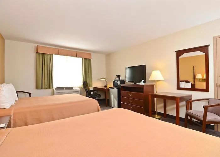 Baymont By Wyndham Il Hotel Chester