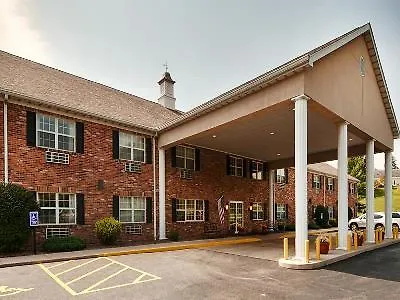 Baymont By Wyndham Il Hotel