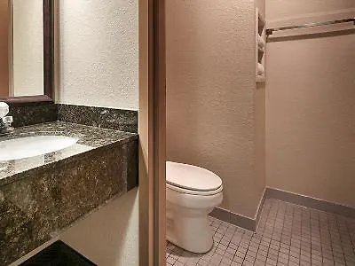 Baymont By Wyndham Il Hotel 3*