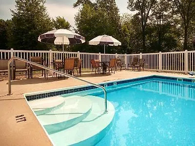 Baymont By Wyndham Il 3* Chester